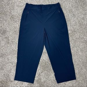 Calia || Navy Capri with Pockets